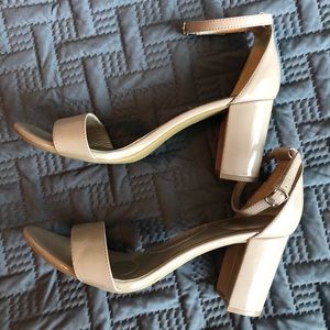 Bandolino Armory Heeled Sandal
